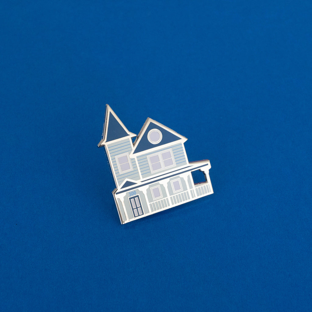 Worlds of Wonder | Enamel Pin Collection 1 / 12